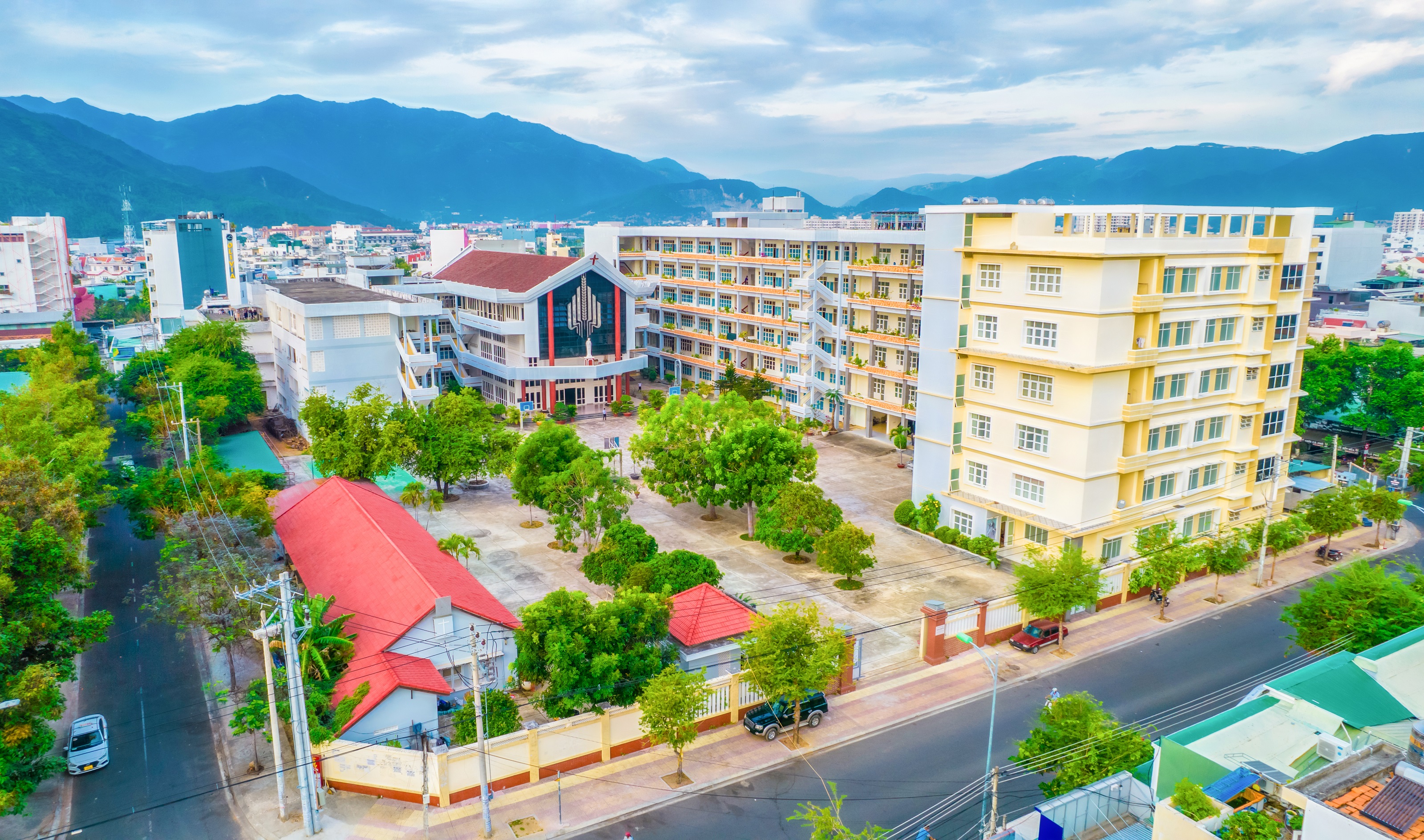 Những b&agrave;i h&aacute;t  mừng kỷ niệm 30 năm th&agrave;nh lập Đại Chủng Viện Sao Biển