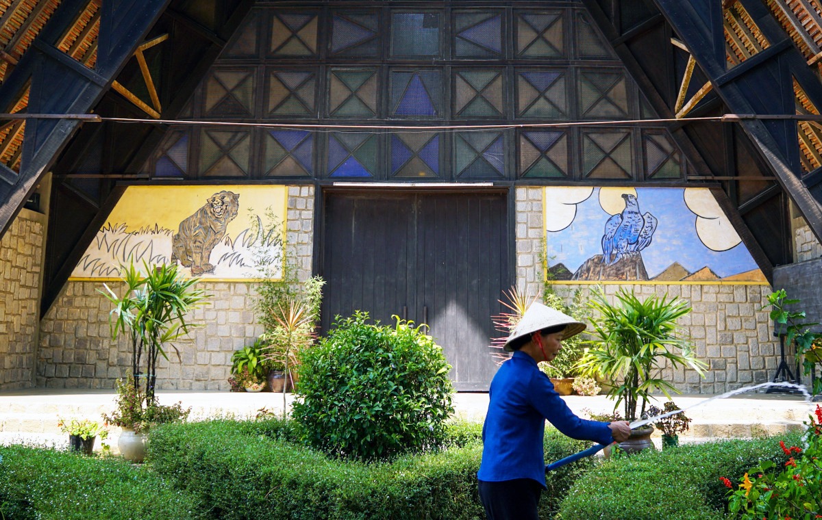 Nh&agrave; Thờ Cam Ly - Khi Ch&uacute;a V&agrave; Y&agrave;ng C&ugrave;ng Chung Một M&aacute;i Nh&agrave;