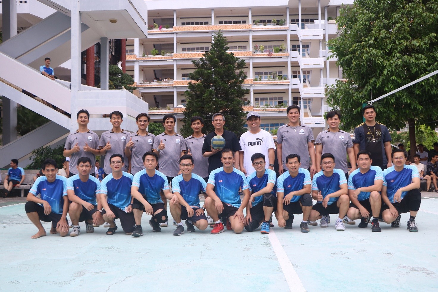 Giải đấu B&oacute;ng chuyền  mừng Ch&uacute;a Phục sinh 2026